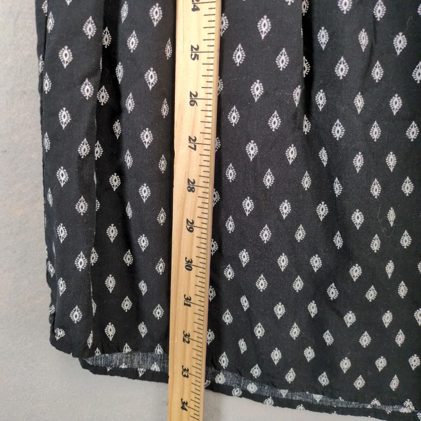 Old Navy Old Navy Black White Design Mini Dress Sz S Pleated Waist Size S / US 4 / IT 40 - 8 Thumbnail