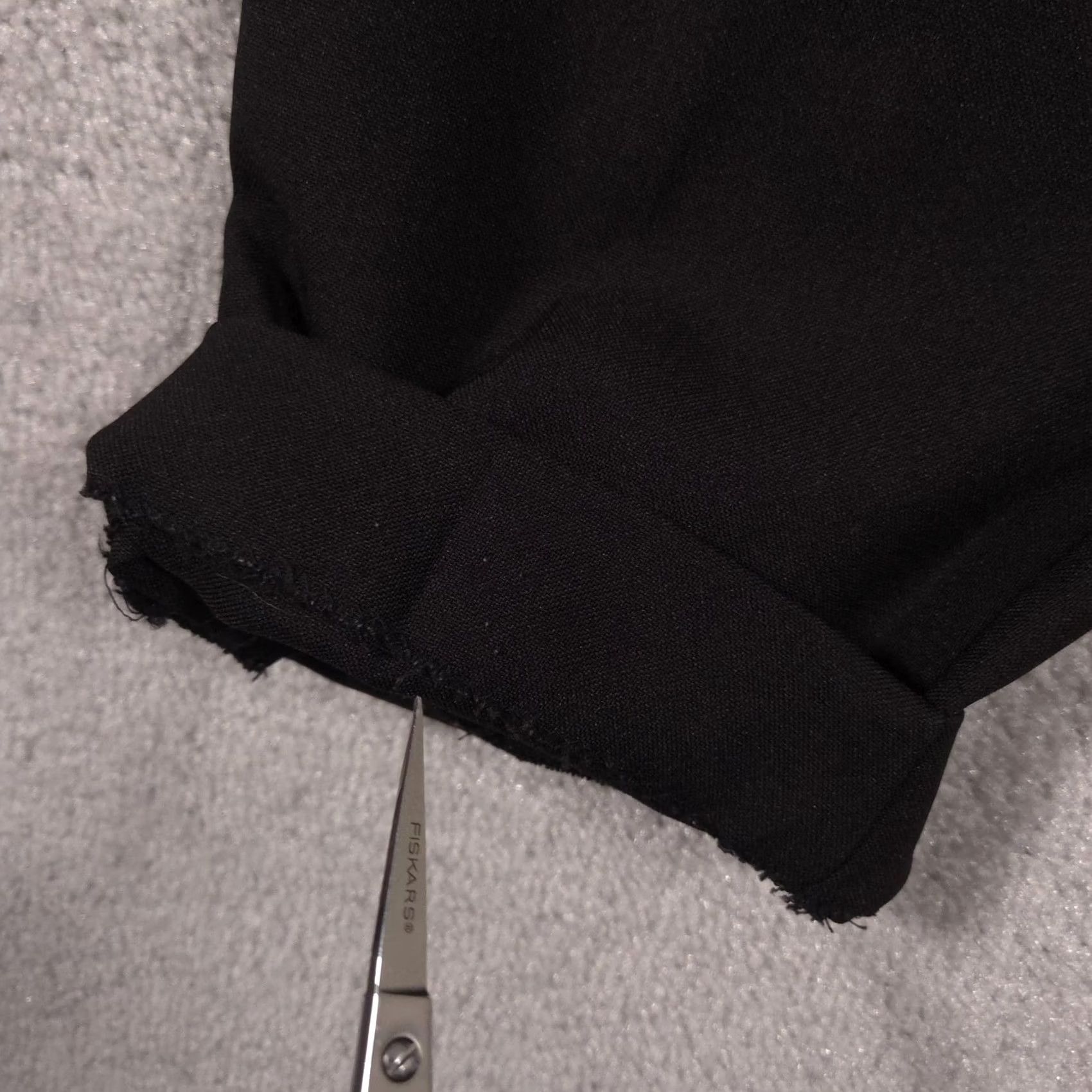 Levi's Levis Bend Over Dress Pants 20 Black Crepe Pull On Relaxed Work Career Womens Size 42" / US 20 - 4 Thumbnail