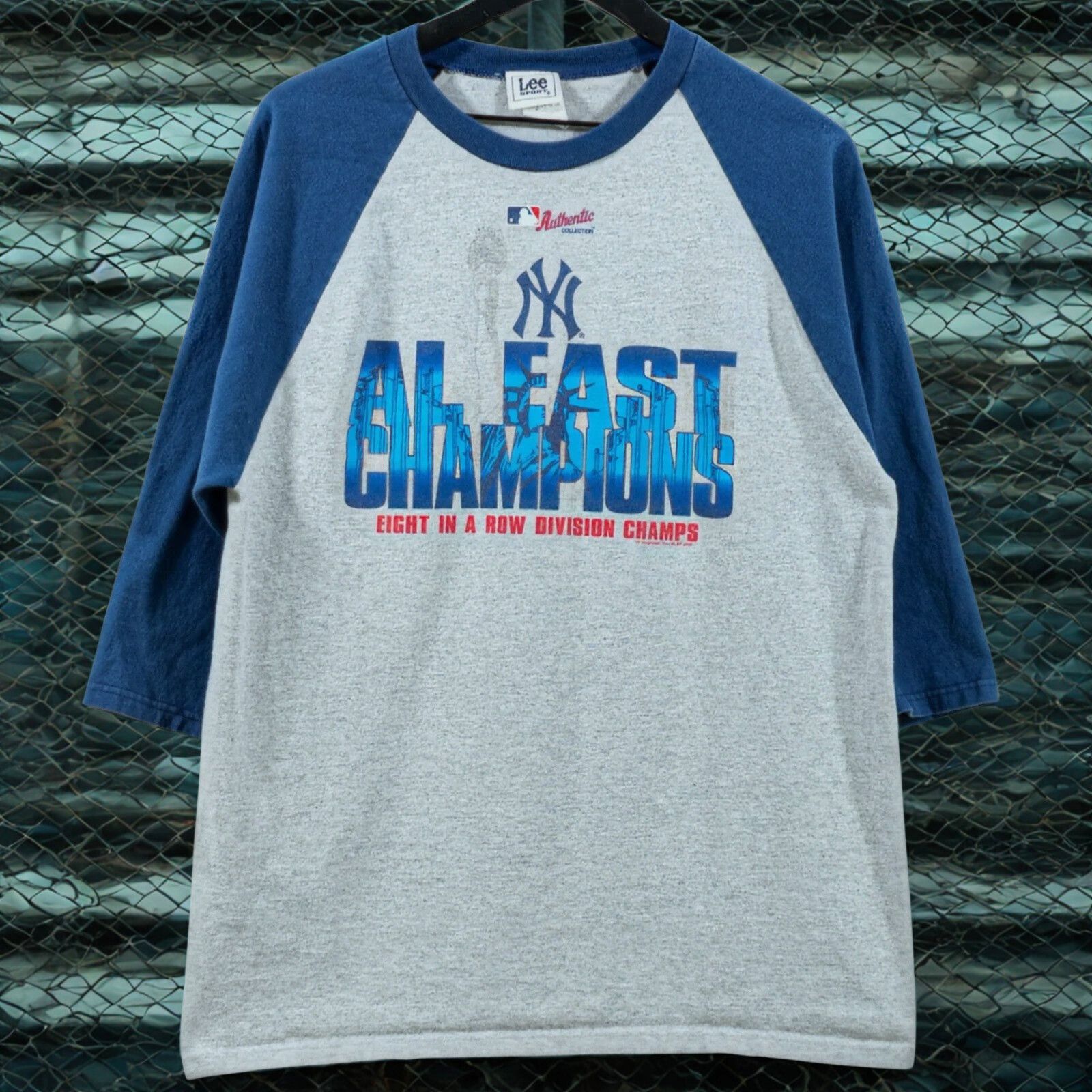 Lee New York Yankees 2005 AL East Champions Tee XL Lee Sport MLB Size US XL / EU 56 / 4 - 1 Thumbnail