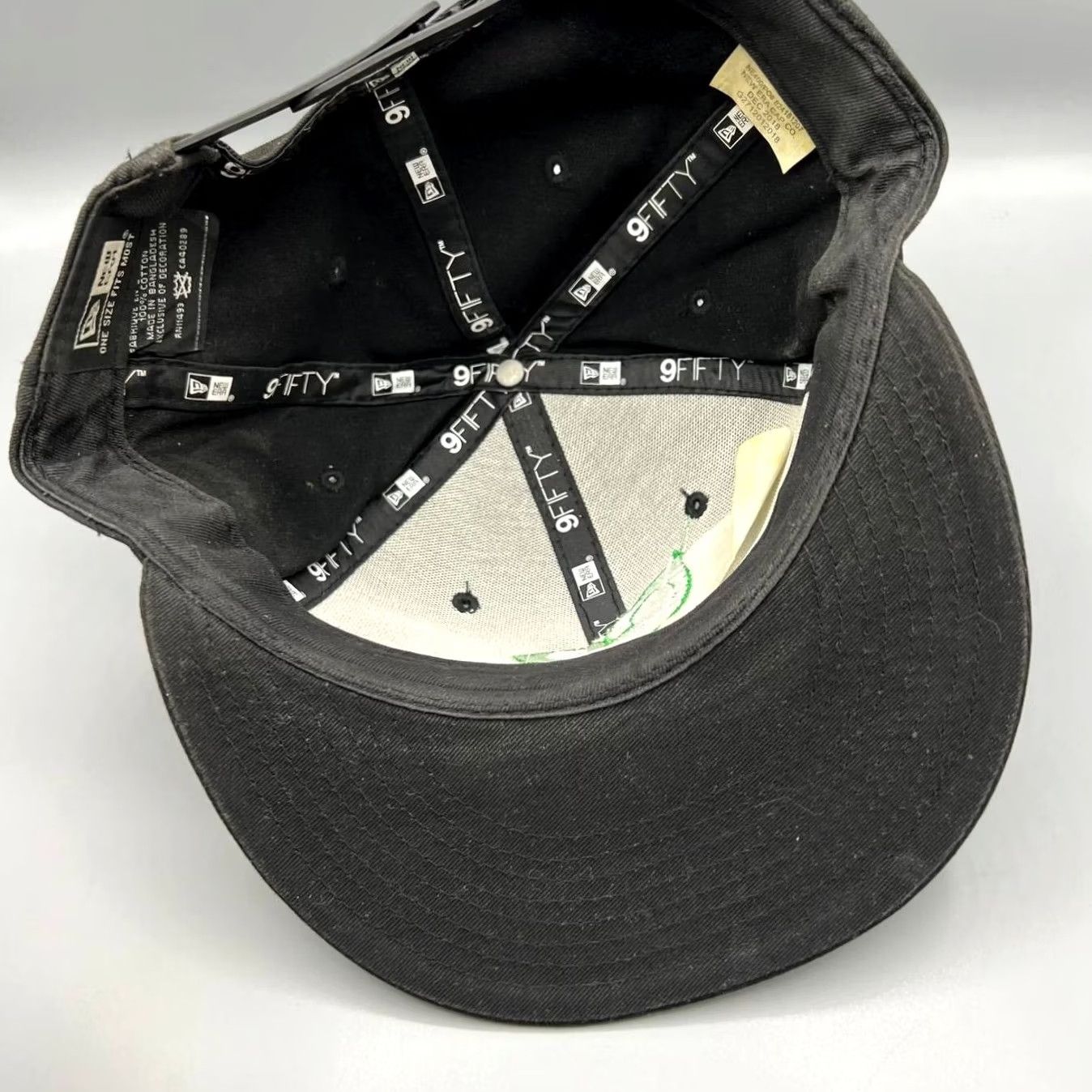 New Era New Era Tastebuds Hat Men Black 9Fifty Snapback Cap adjustable Cotton Canvas Logo Sports Crew Mens Size ONE SIZE - 4 Thumbnail