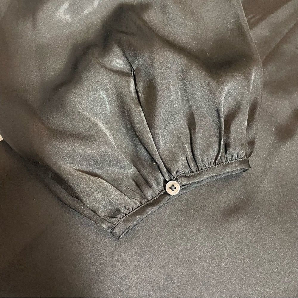 Vince Camuto Vince Camuto Black Satin Keyhole Peasant Long Sleeve Top Si Size XL / US 12-14 / IT 48-50 - 9 Thumbnail
