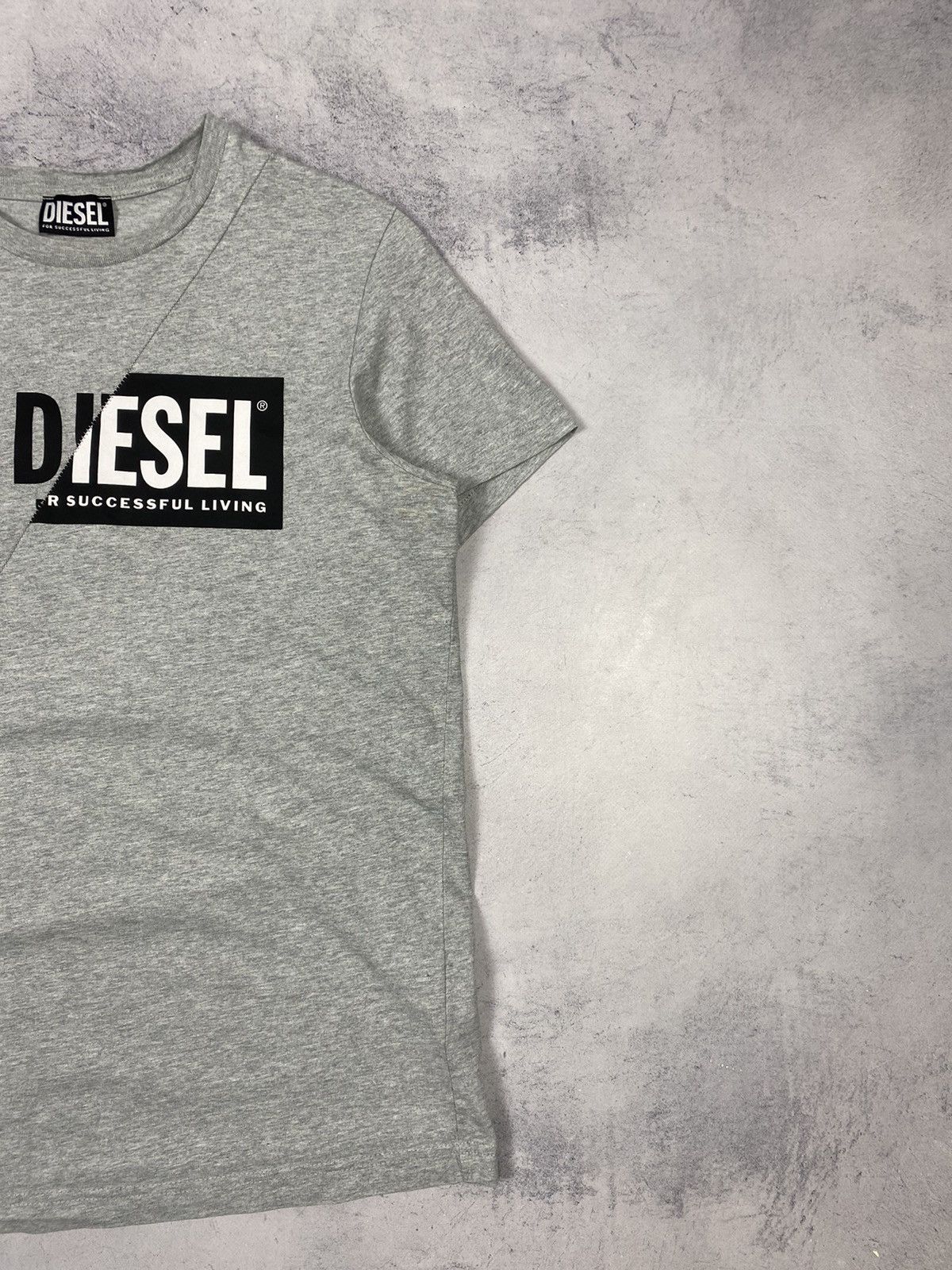 Diesel Diesel Big Logo Avant-garde gray men’s size M Size US M / EU 48-50 / 2 - 4 Thumbnail