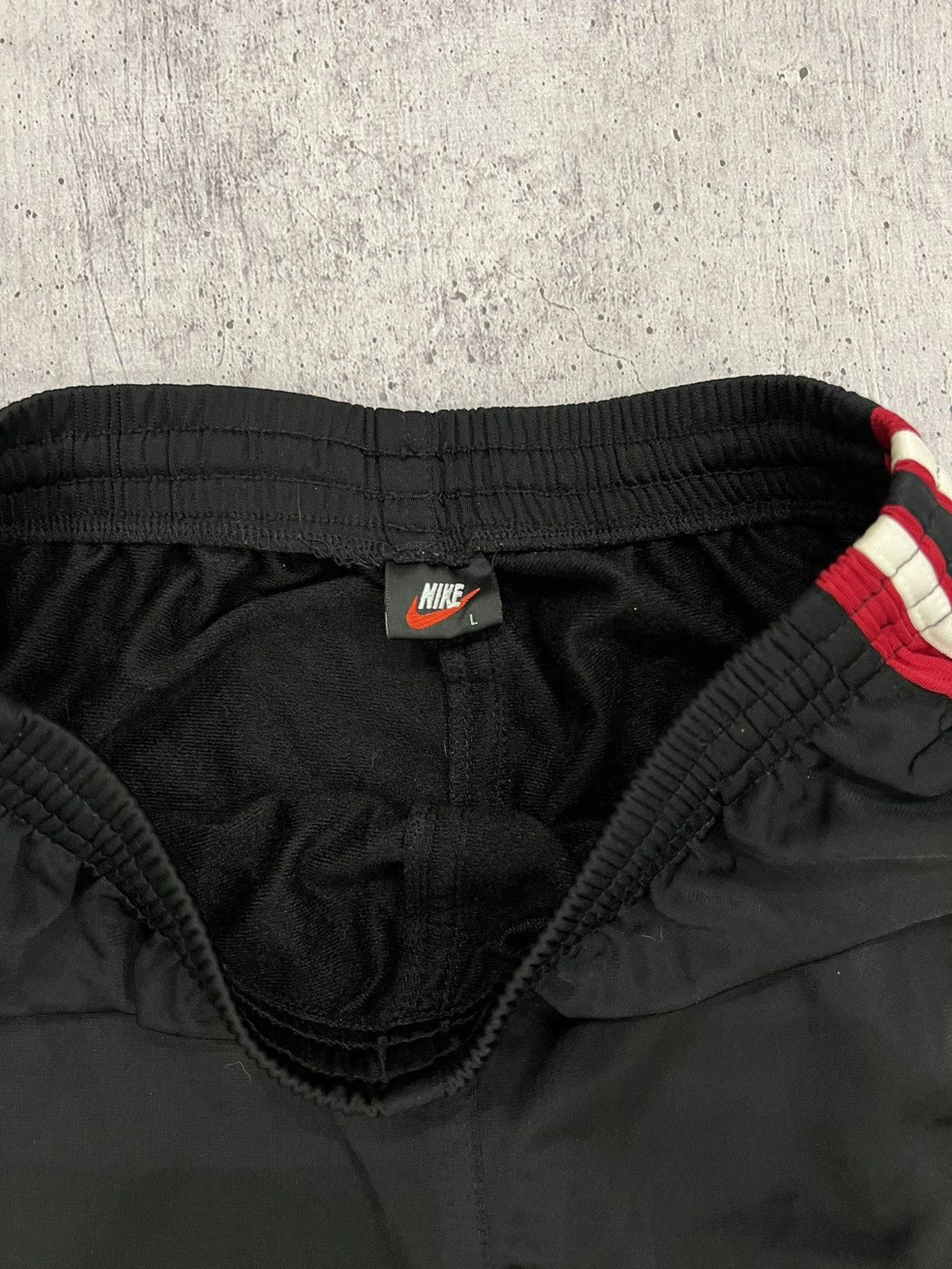 Nike Vintage Nike 90s Track Pants Y2K Size US 32 / EU 48 - 9 Thumbnail
