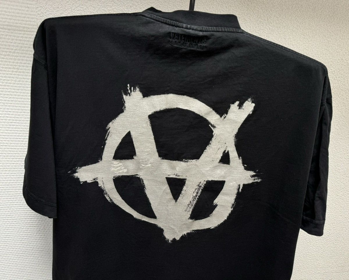 Vetements Vetements big logo streetwear t-shirt gvasalia Size US XS / EU 42 / 0 - 12 Thumbnail