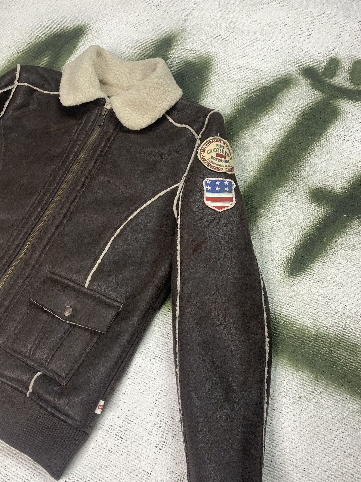 Levi's × Levi's Vintage Clothing Levis sheepskin coat sherpa jacket Size L / US 10 / IT 46 - 1 Thumbnail