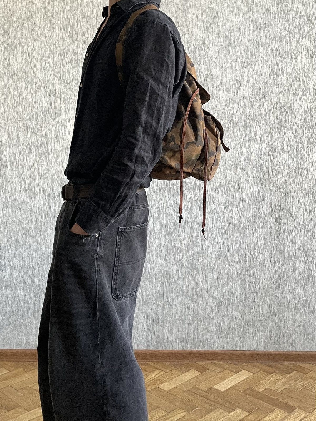 Vintage Camouflage Military Backpack w/ Vintage Zipper Size ONE SIZE - 5 Thumbnail
