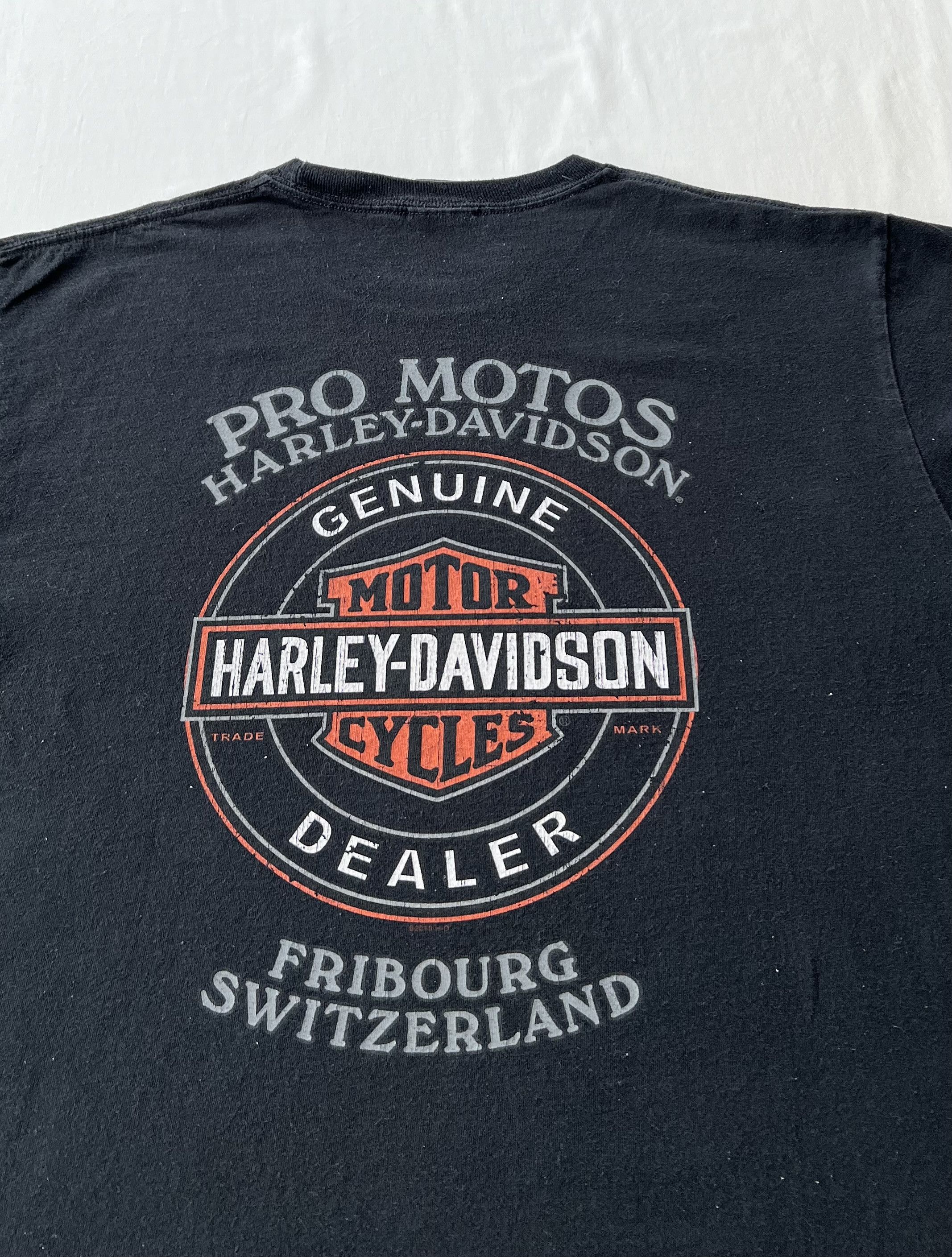 Harley Davidson Vintage 2014 Harley Davidson Sexy Girl Switzerland T-shirt Size US L / EU 52-54 / 3 - 15 Thumbnail
