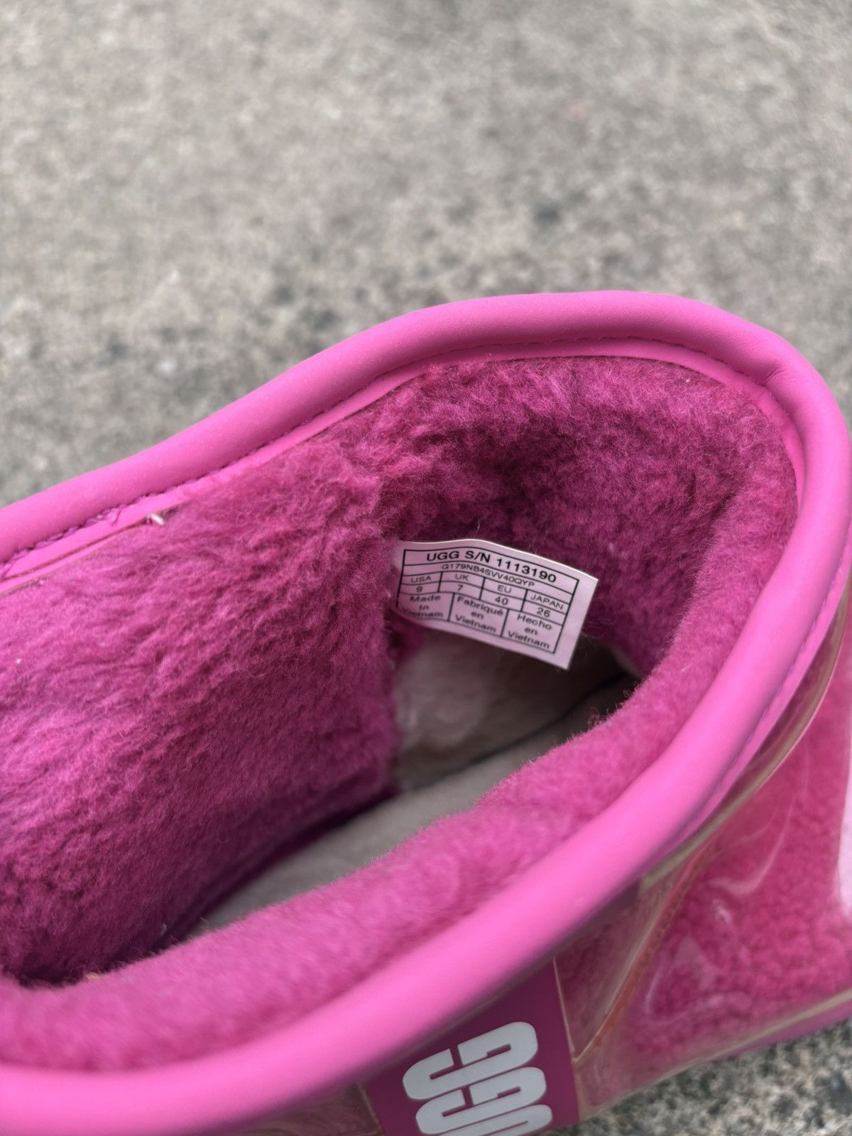Ugg UGG Classic Clear Mini Boot — Women’s 7 — Hot Pink / Taffy Size US 7 / IT 37 - 3 Thumbnail
