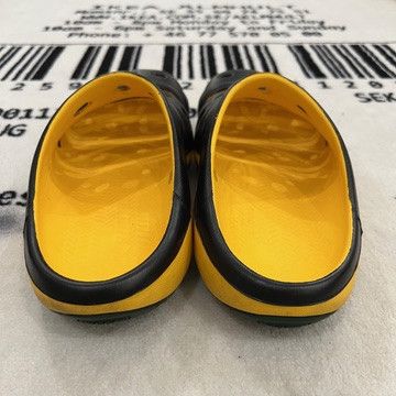 KEEN KEEN Men's Black Yellow EVA Cushioning Anti-Odor Clog Sandal Size US 9 / EU 42 - 4 Thumbnail