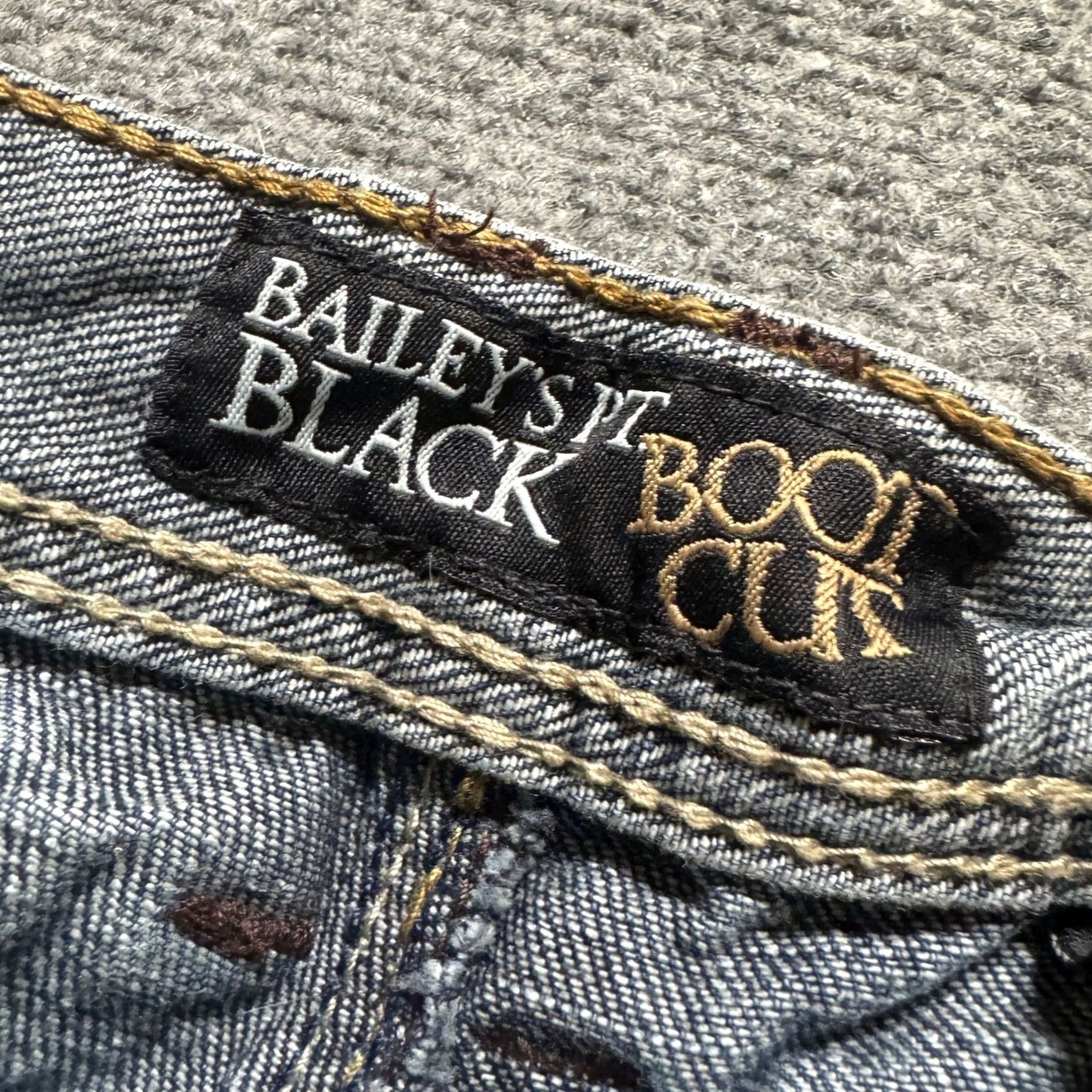 The Unbranded Brand Bailey's Pit Black Jeans Women's 30x25 Boot Cut Cotton Blend Light Wash - Blue - Women - Bootcut - 30 - Regular - Distressed - Good Pre-owned Size 30" / US 8 / IT 44 - 4 Thumbnail
