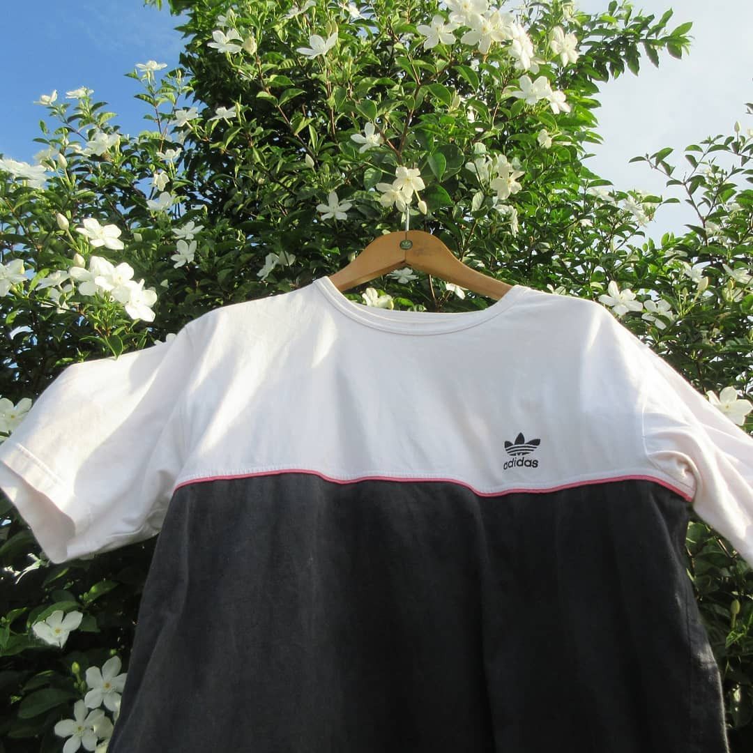 Adidas Adidas Originals Iconic T Shirt Big Logo backprint Two Tone Size US L / EU 52-54 / 3 - 2 Thumbnail