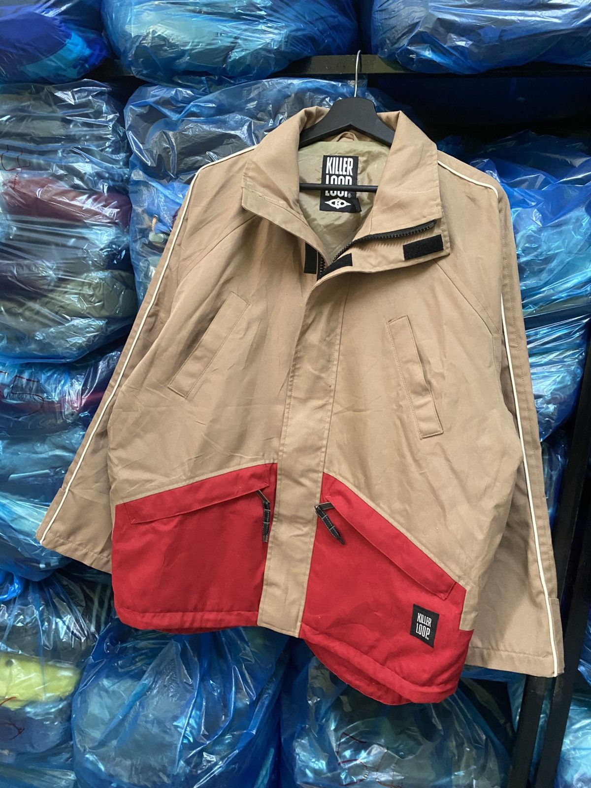 Japanese Brand Vintage Killer Loop Two-Tone Outdoor Jacket Small Size US S / EU 44-46 / 1 - 2 Thumbnail