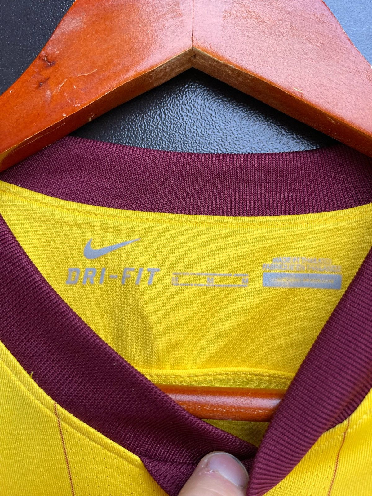 Nike ARSENAL 2010 2011 AWAY FOOTBALL SHIRT SOCCER JERSEY NIKE Size US M / EU 48-50 / 2 - 8 Thumbnail
