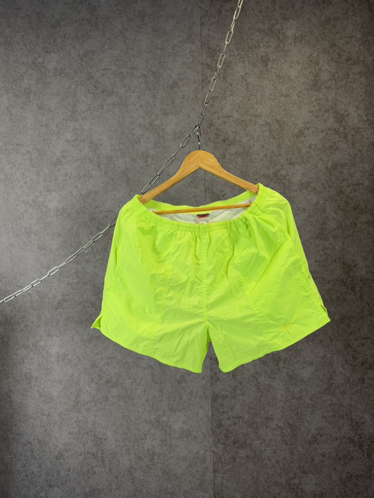 Nike Nike vintage swoosh made in Taiwan nylon shorts Size US 34 / EU 50 - 1 Thumbnail