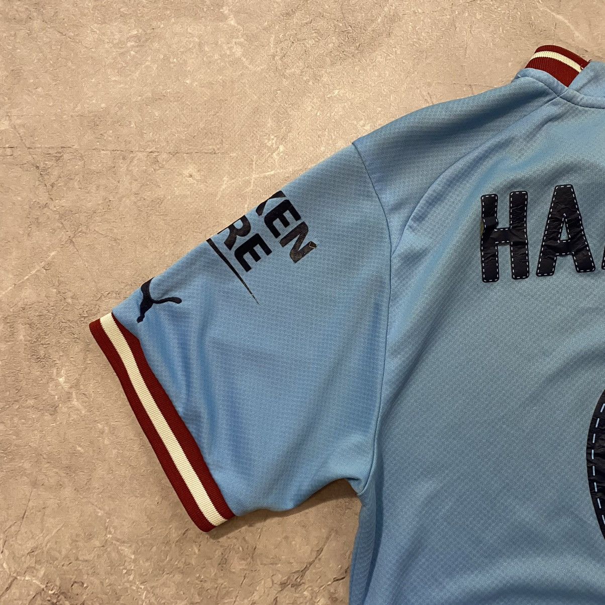 Puma HAALAND ! PUMA MANCHESTER CITY TEE SOCCER JERSEY Size US S / EU 44-46 / 1 - 9 Thumbnail