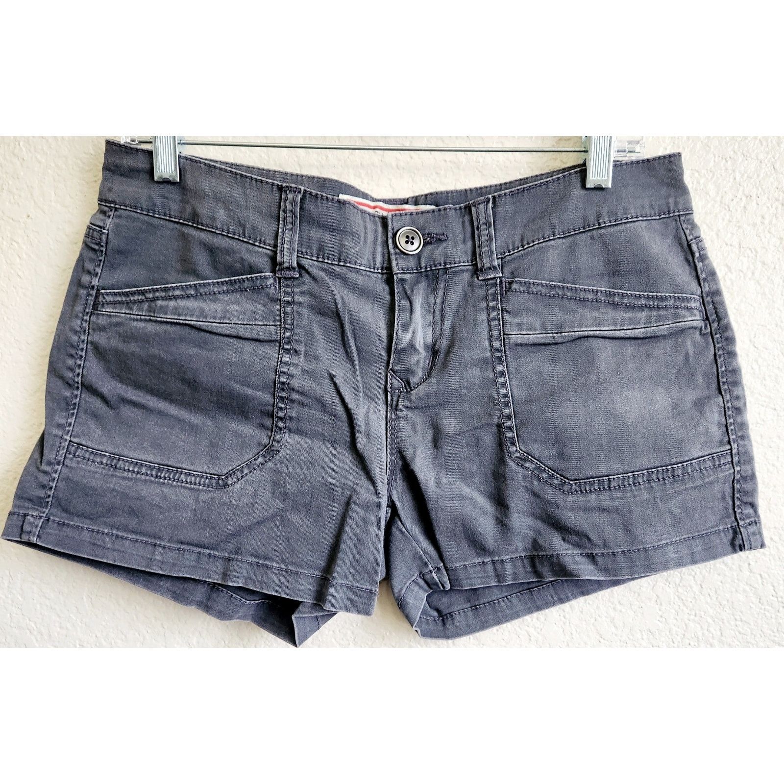 Other French Star Dark Gray Flat Front Slashed Pockets Shorts 9 Size 32" / US 10 / IT 46 - 1 Thumbnail
