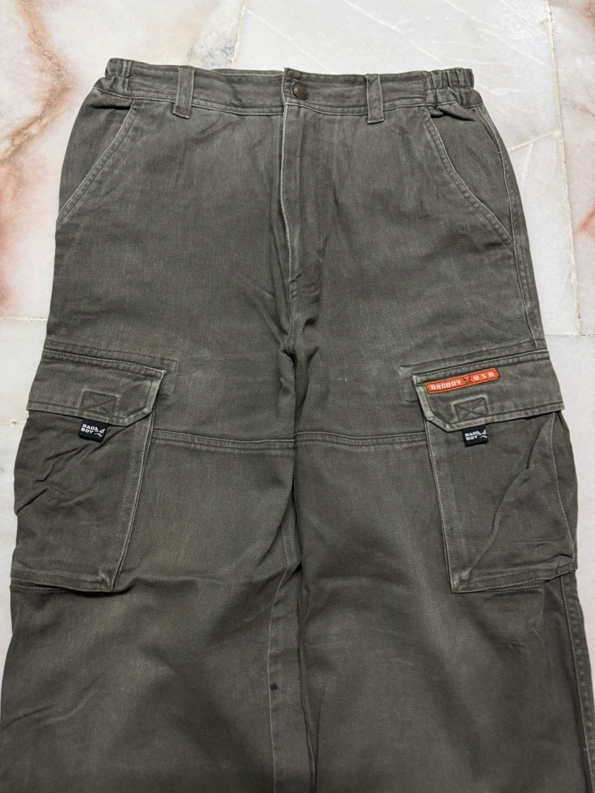 Japanese Brand VINTAGE WIDE BAGGY BAD BOY USA CARGO THRASHED INSANE WEAR Size US 27 - 3 Thumbnail