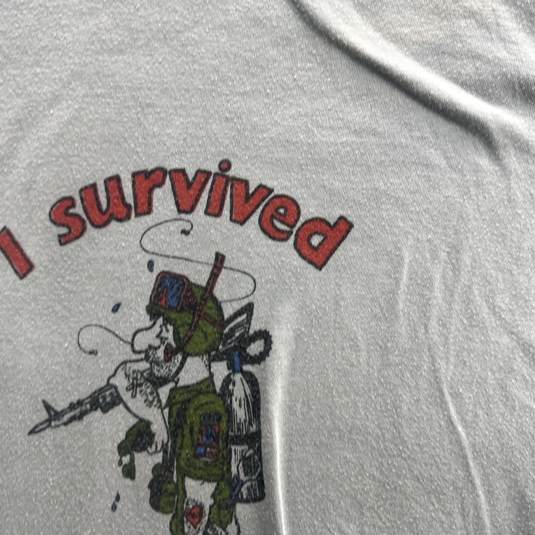 Vintage VINTAGE I Survived The Sinai Shirt Mens Medium T-Shirt Military 1980s Gray Graphic Print 80s Mens Size US M / EU 48-50 / 2 - 7 Thumbnail