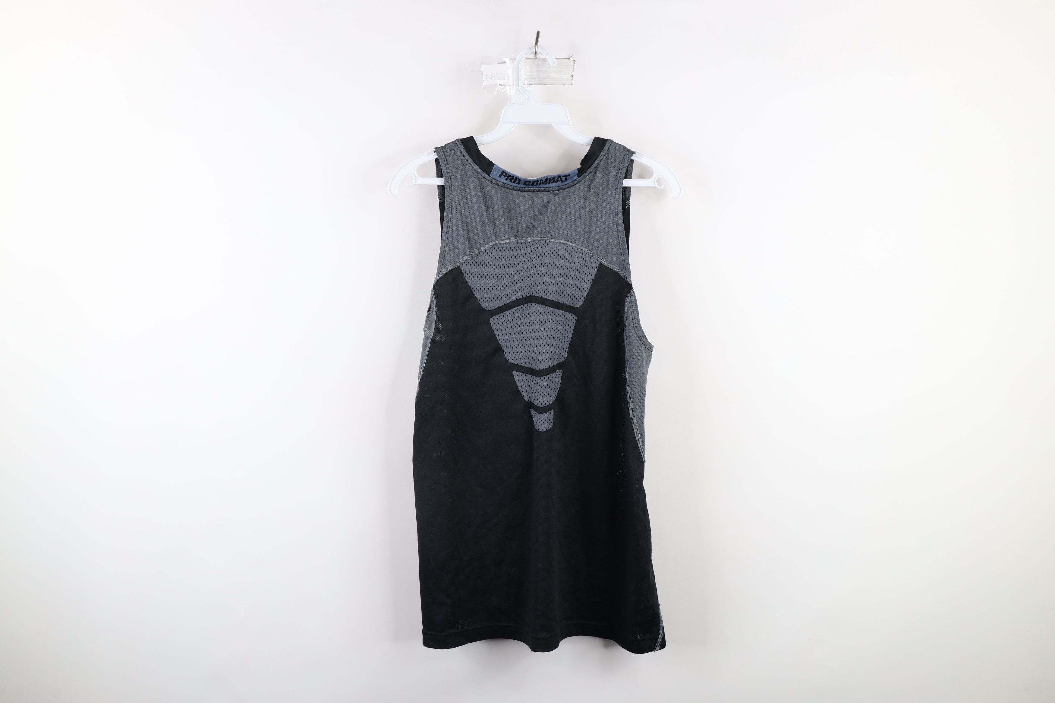 Nike × Vintage Nike Pro Combat Compression Training Sleeveless T-Shirt Size US L / EU 52-54 / 3 - 12 Thumbnail