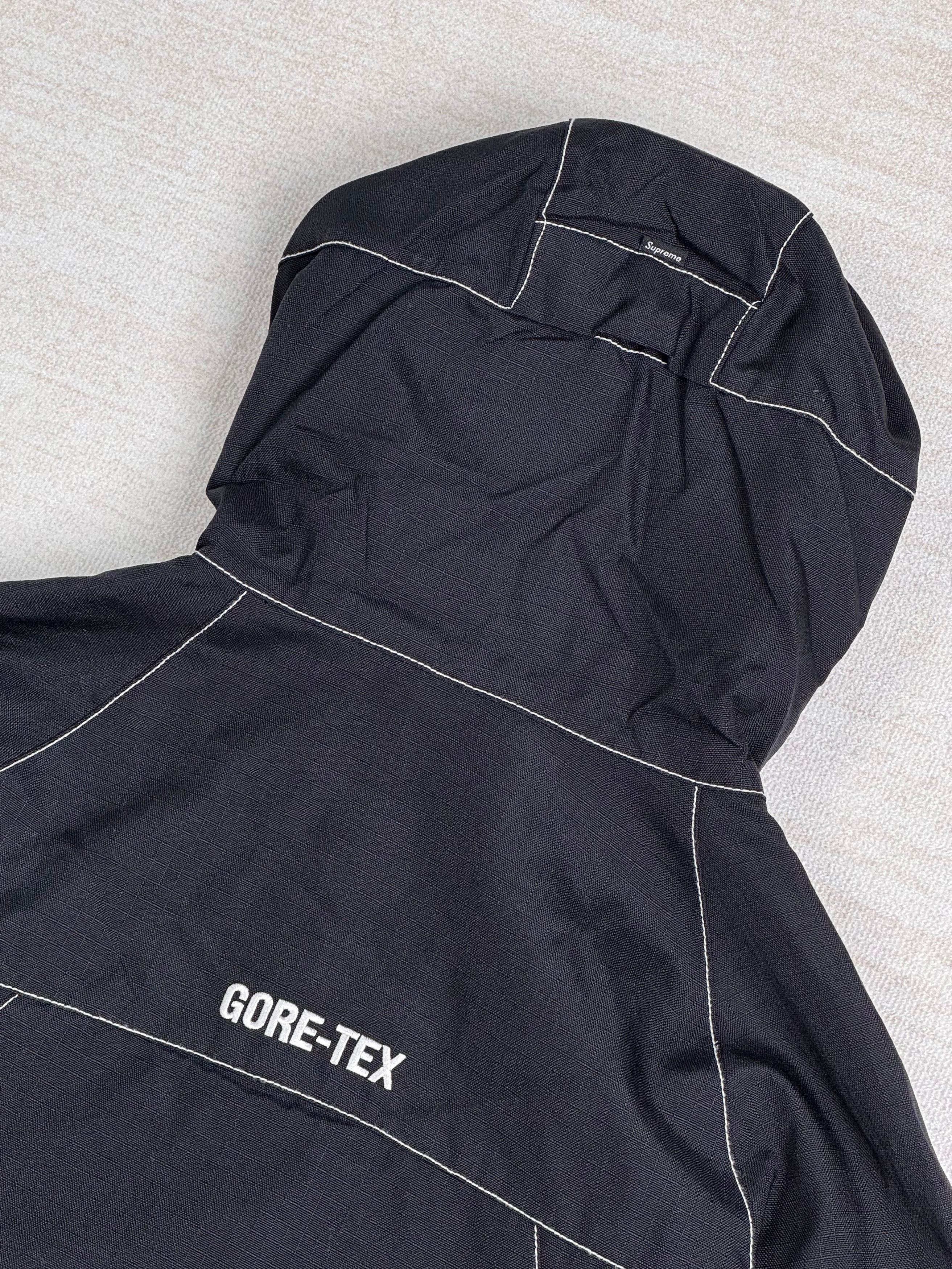 FW19 SUPREME GORE-TEX Contrast Stitch Anorak