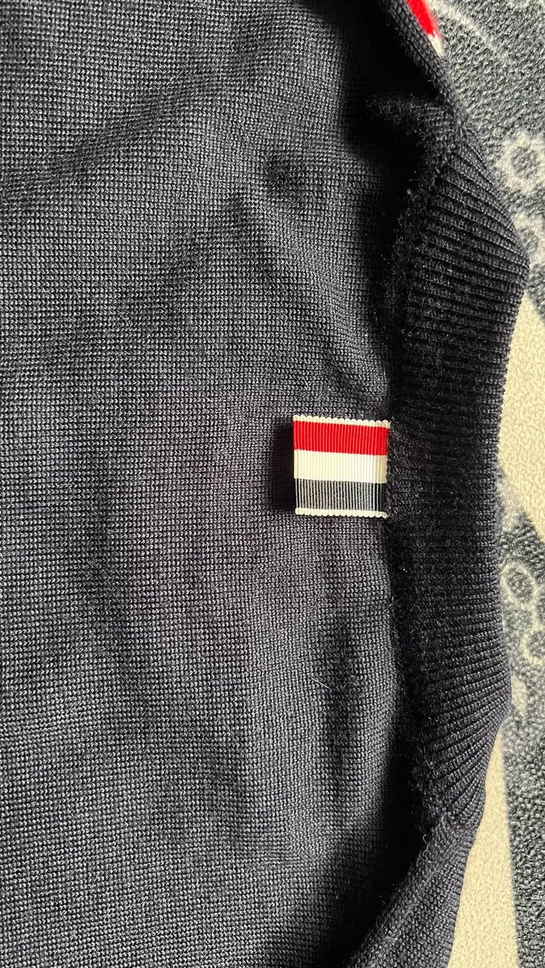 Thom Browne Thom browne Round-neck color-blocked vertical striped sweat Size US S / EU 44-46 / 1 - 6 Thumbnail