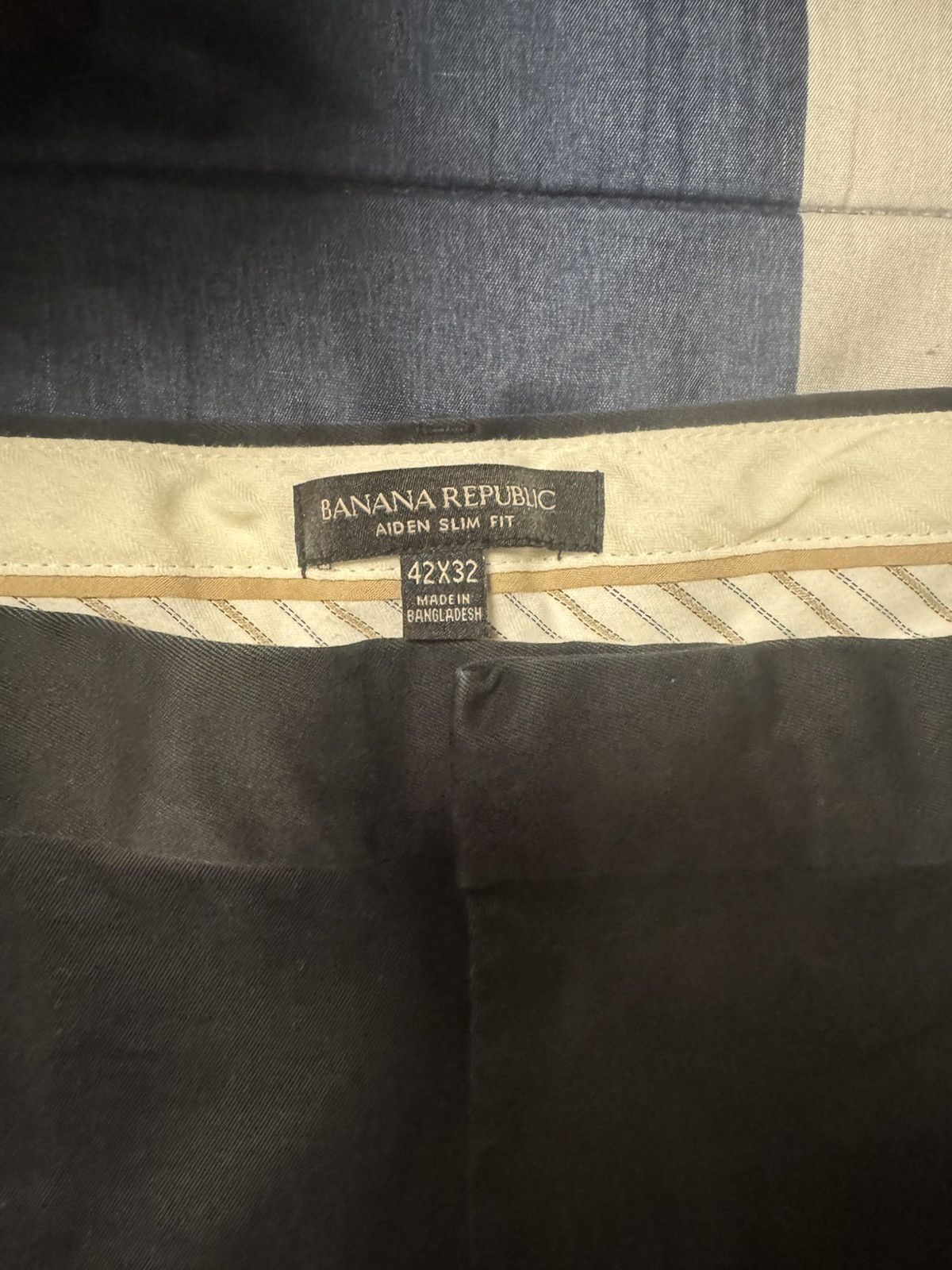 Banana Republic Banana Republic Slim Rapid Movement Chino Black 42W 32L Size US 42 / EU 58 - 3 Thumbnail