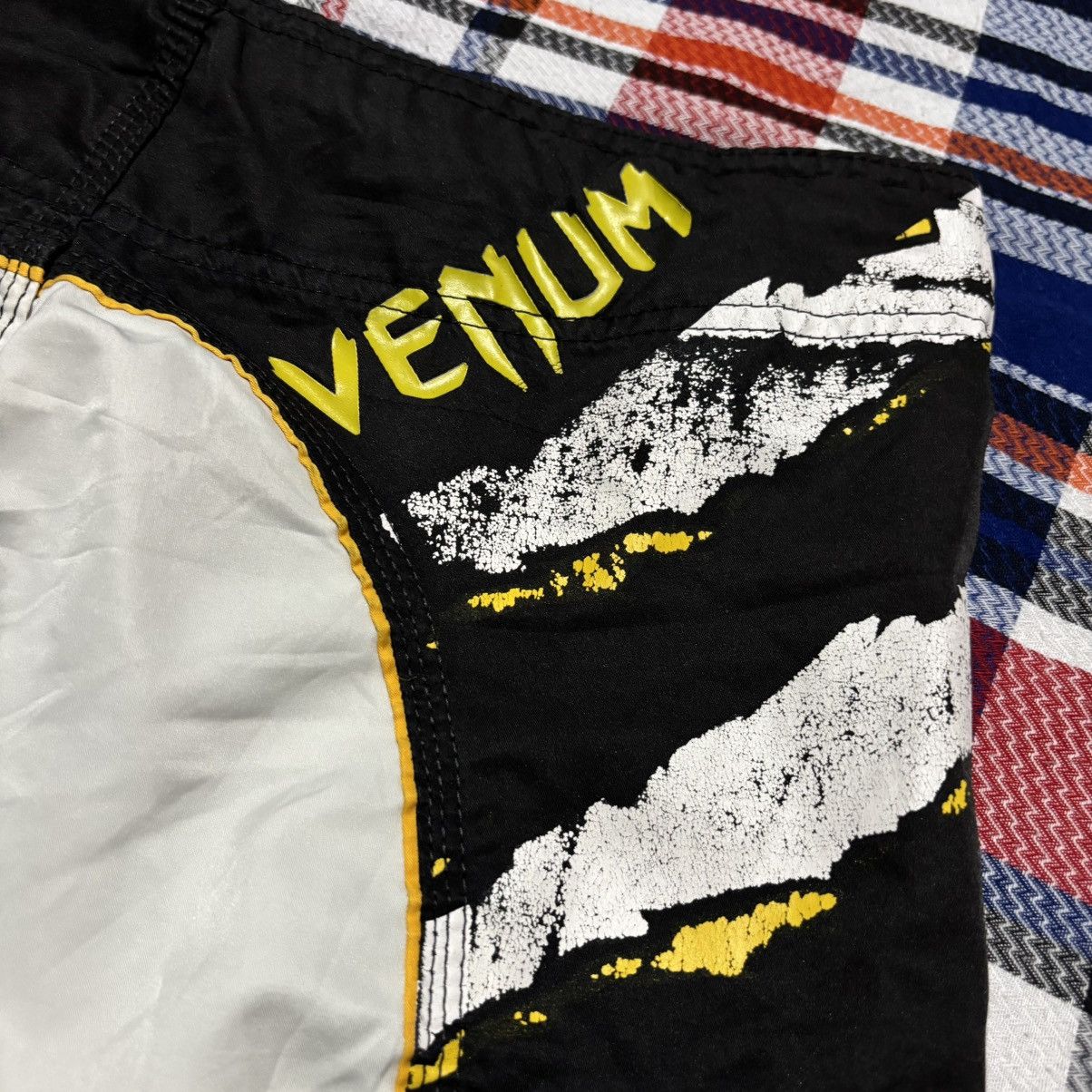 UFC Venom Muay Thai Kick Boxing Short Pants Size US 34 / EU 50 - 6 Thumbnail