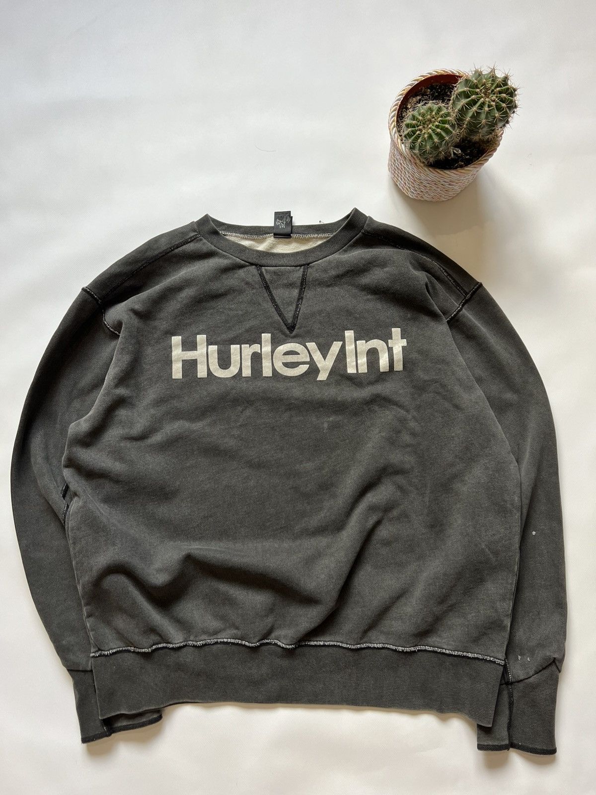 Hurley Crazy Y2K Boxy Cropped Zip Skater Surf Grunge Faded Cyber Size US XL / EU 56 / 4 - 1 Thumbnail