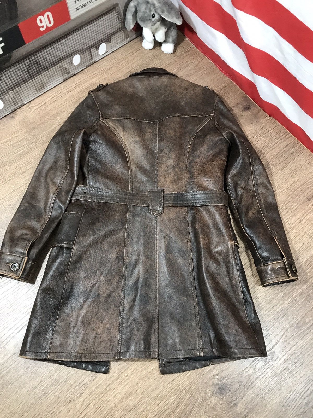 Vintage Vintage Distressed Leather Jacket Italy Size M / US 6-8 / IT 42-44 - 9 Thumbnail
