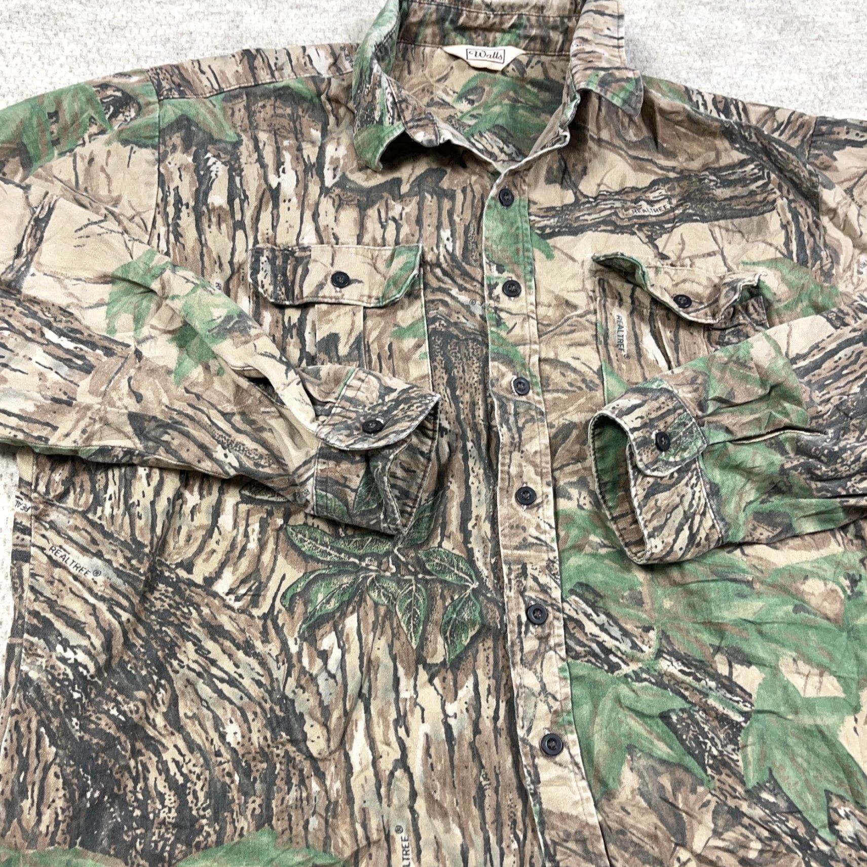 Walls VINTAGE Realtree Camo Shirt Men XXL Button Up Twill Denim Faded 90s Y2K Shacket Size US XXL / EU 58 / 5 - 3 Thumbnail