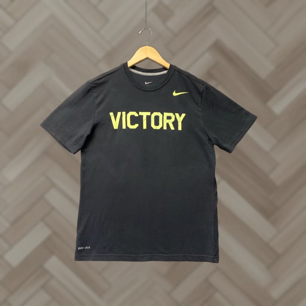 Nike Nike Dri-Fit T‑Shirt Black S Men Short Sleeve Crew Neck Moisture Wicking Beach Tee Size US S / EU 44-46 / 1 - 1 Thumbnail