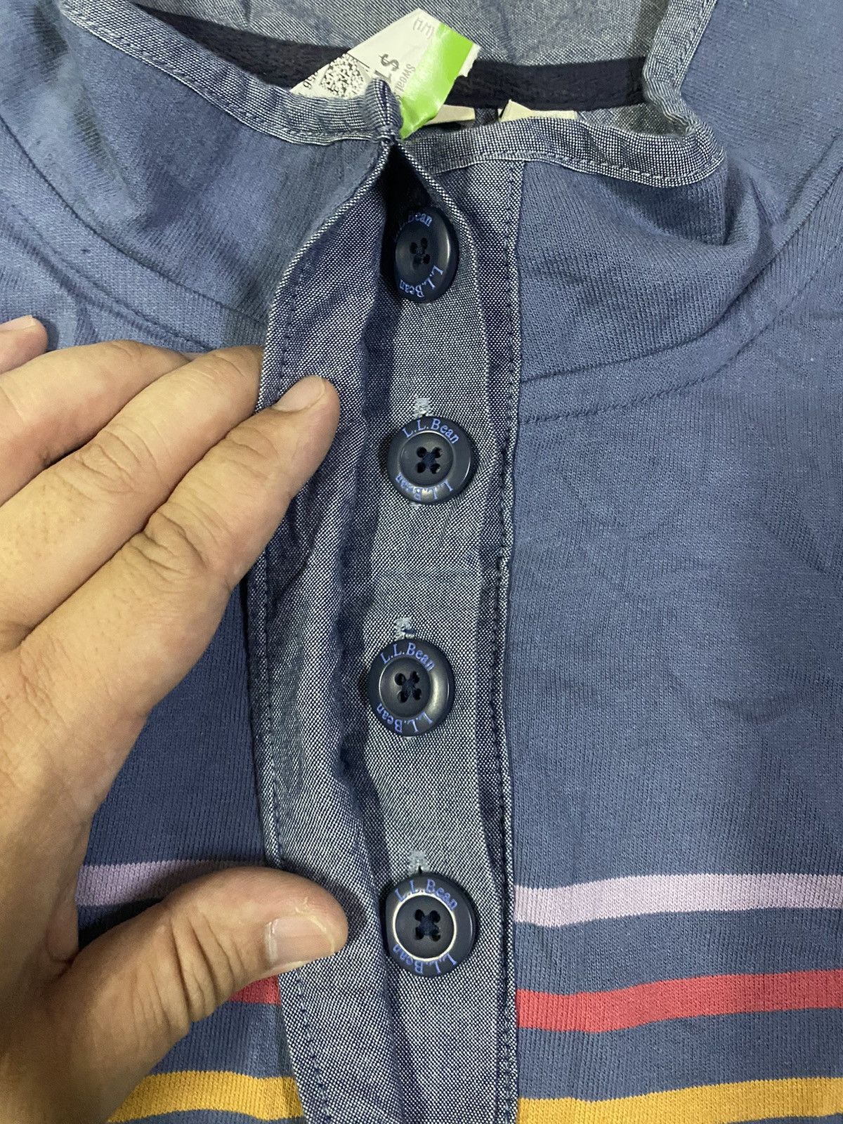 Women’s L.L. Bean Vintage Style Pullover Denim MocNeck Blue