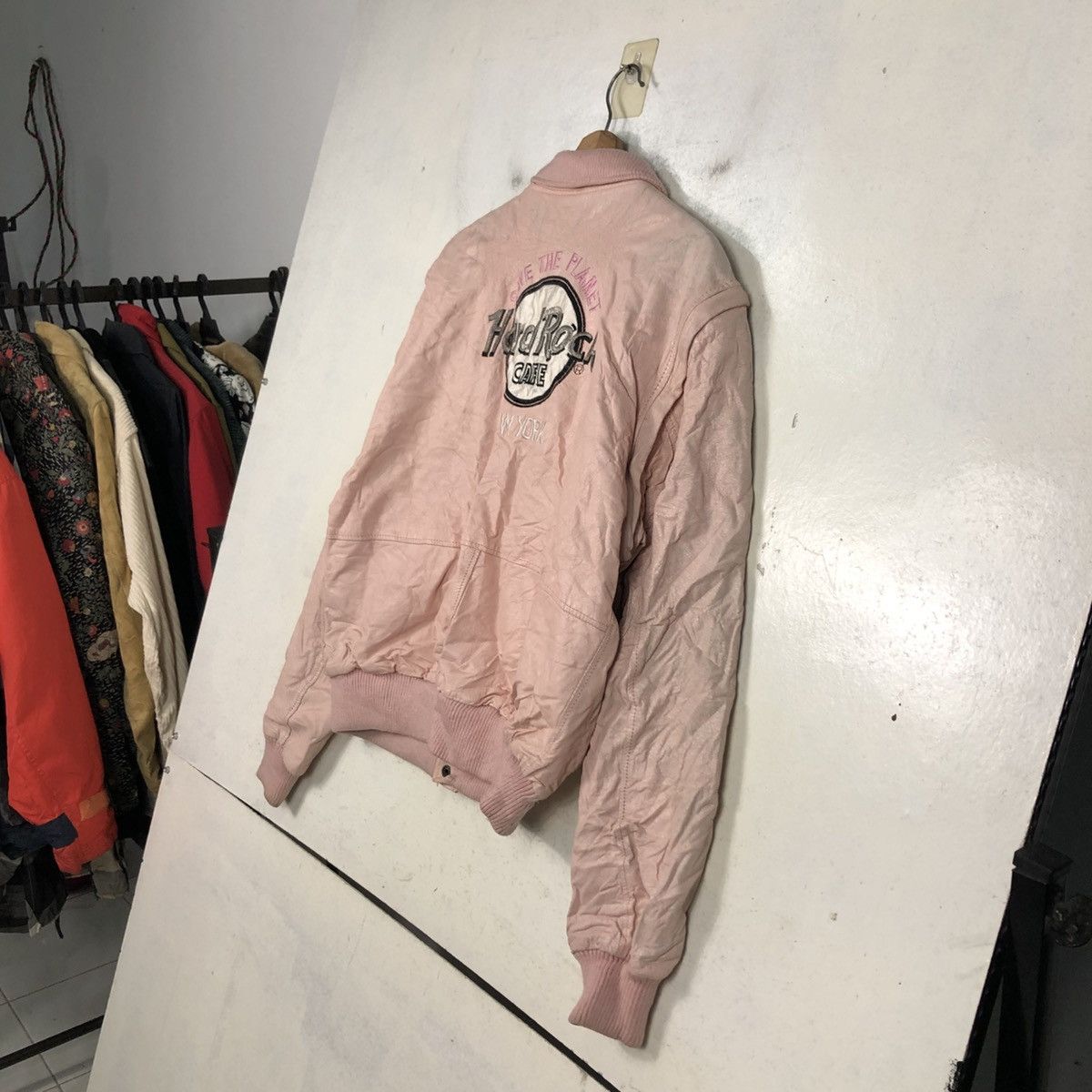 Vintage Vintage Bomber Leather Jacket Hard Rock Cafe New York Size US M / EU 48-50 / 2 - 12 Thumbnail
