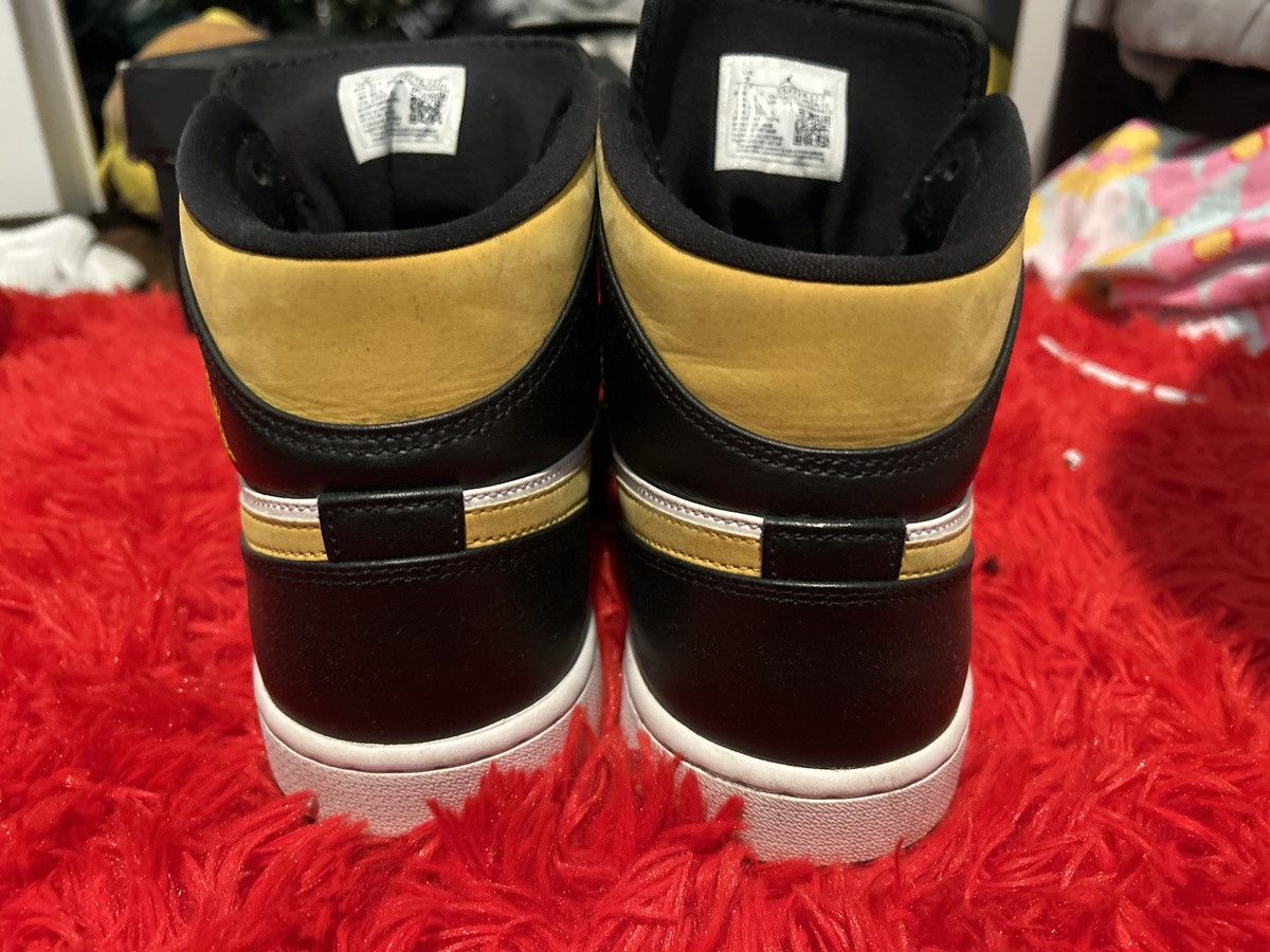 Jordan Brand air jordan w mid white pollen black Size US 8.5 / EU 41-42 - 10 Thumbnail