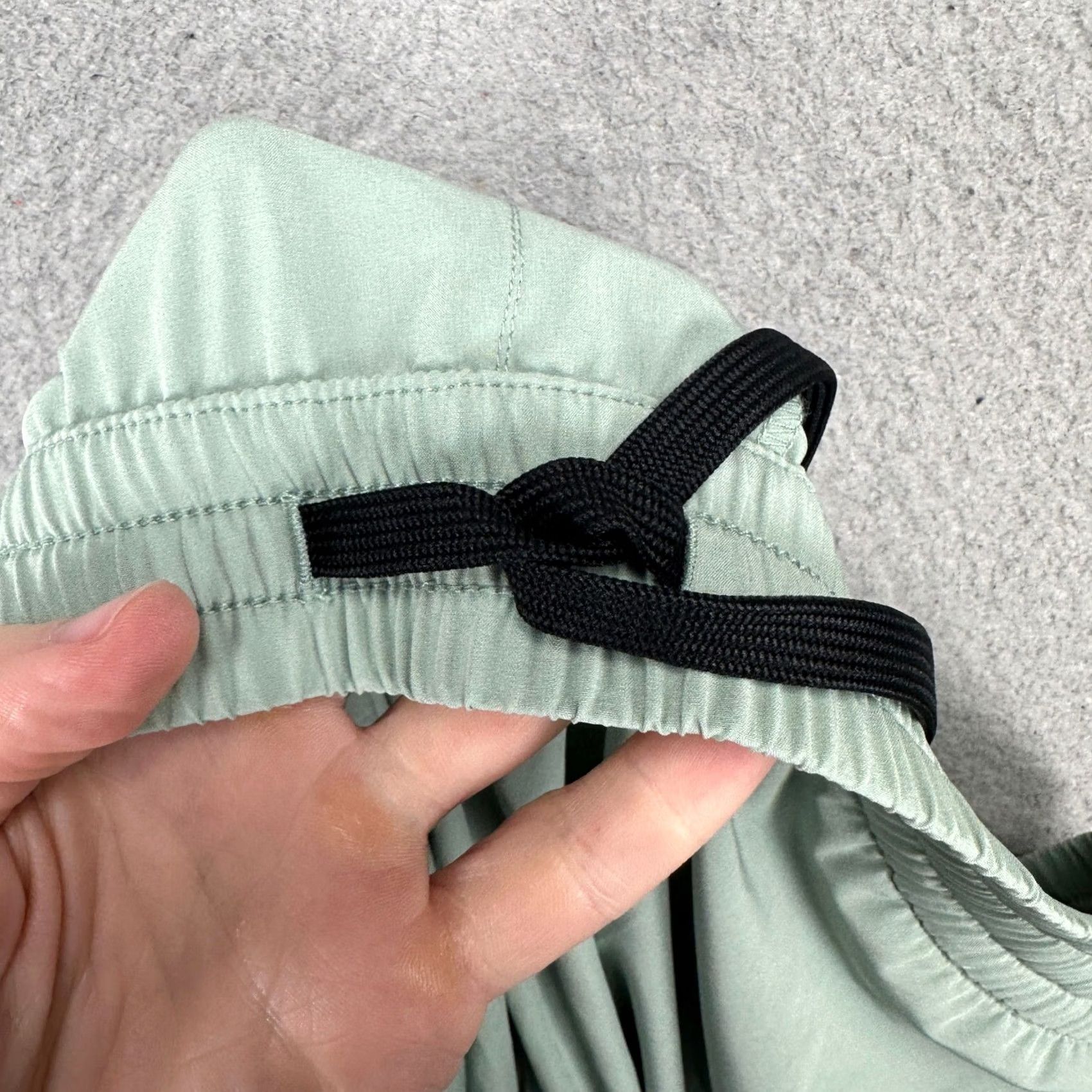 Vintage GapFit Mens Movement Shorts 2XL Green Athletic Drawstring Stretch Wicking NEW Size US 39 - 6 Thumbnail
