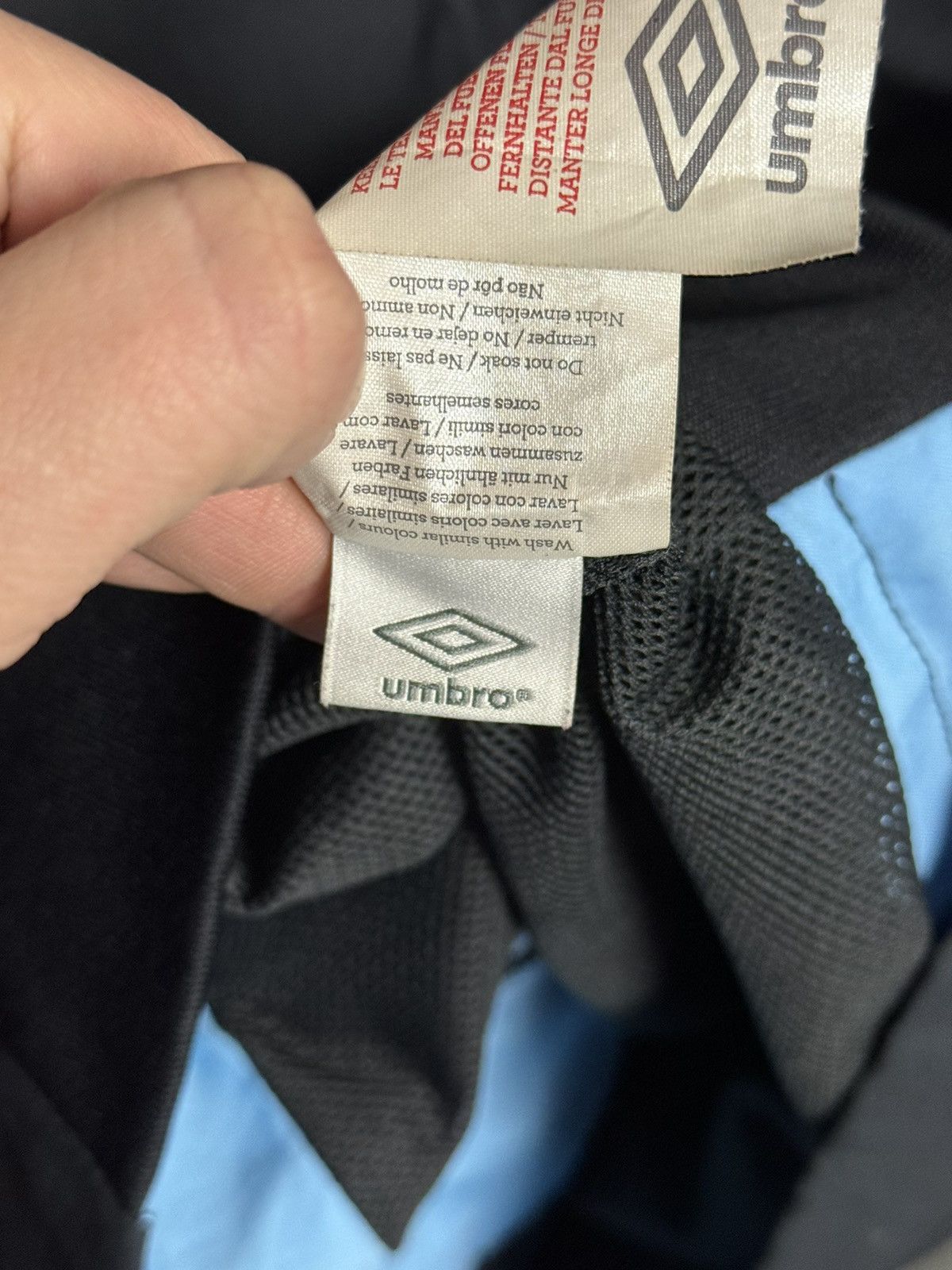 Umbro Manchester City Training Football Soccer Jacket Size US M / EU 48-50 / 2 - 18 Thumbnail
