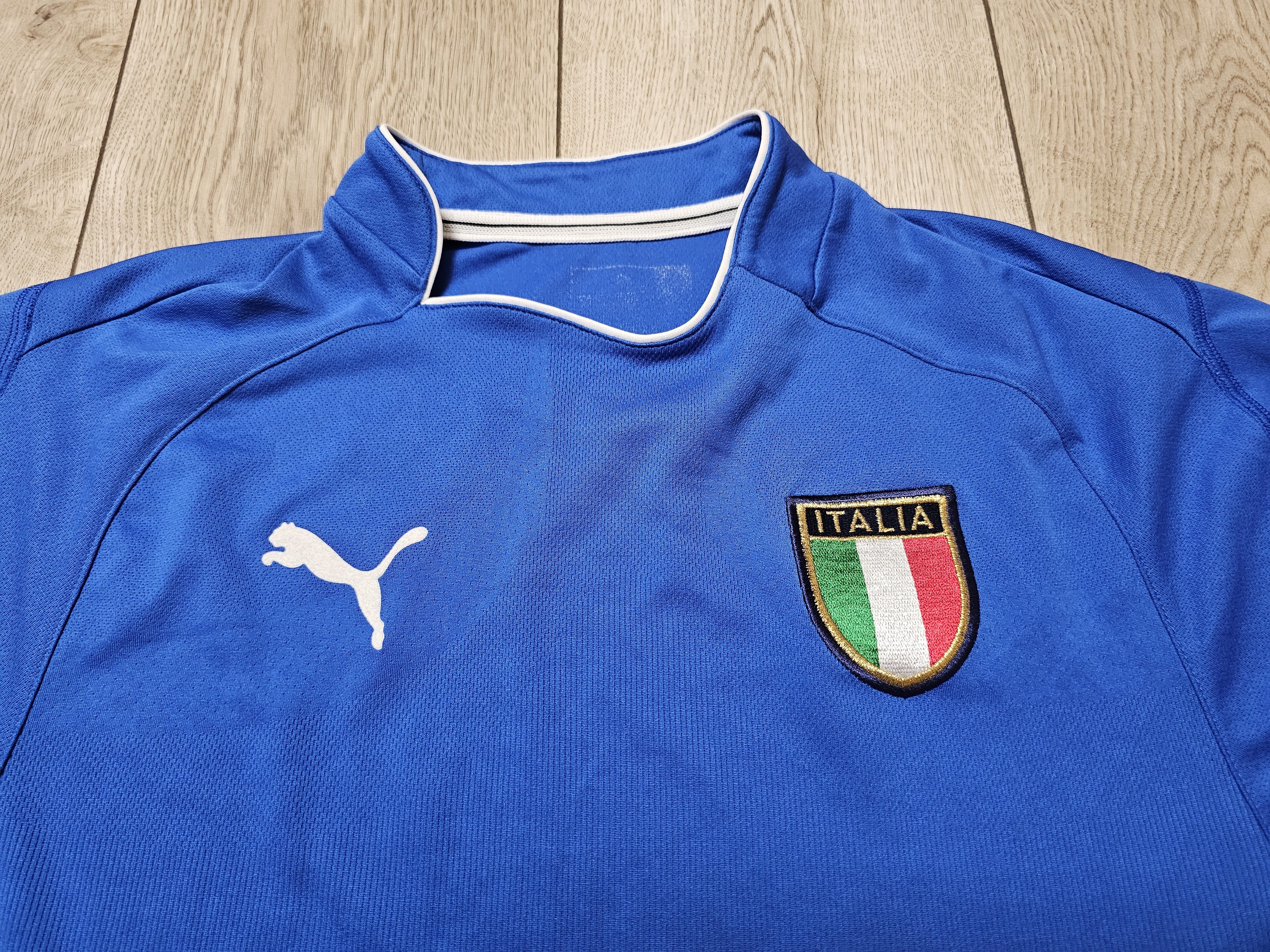 Puma ITALY 2003 2004 HOME FOOTBALL SHIRT ITALIA SOCCER JERSEY Size US S / EU 44-46 / 1 - 3 Thumbnail