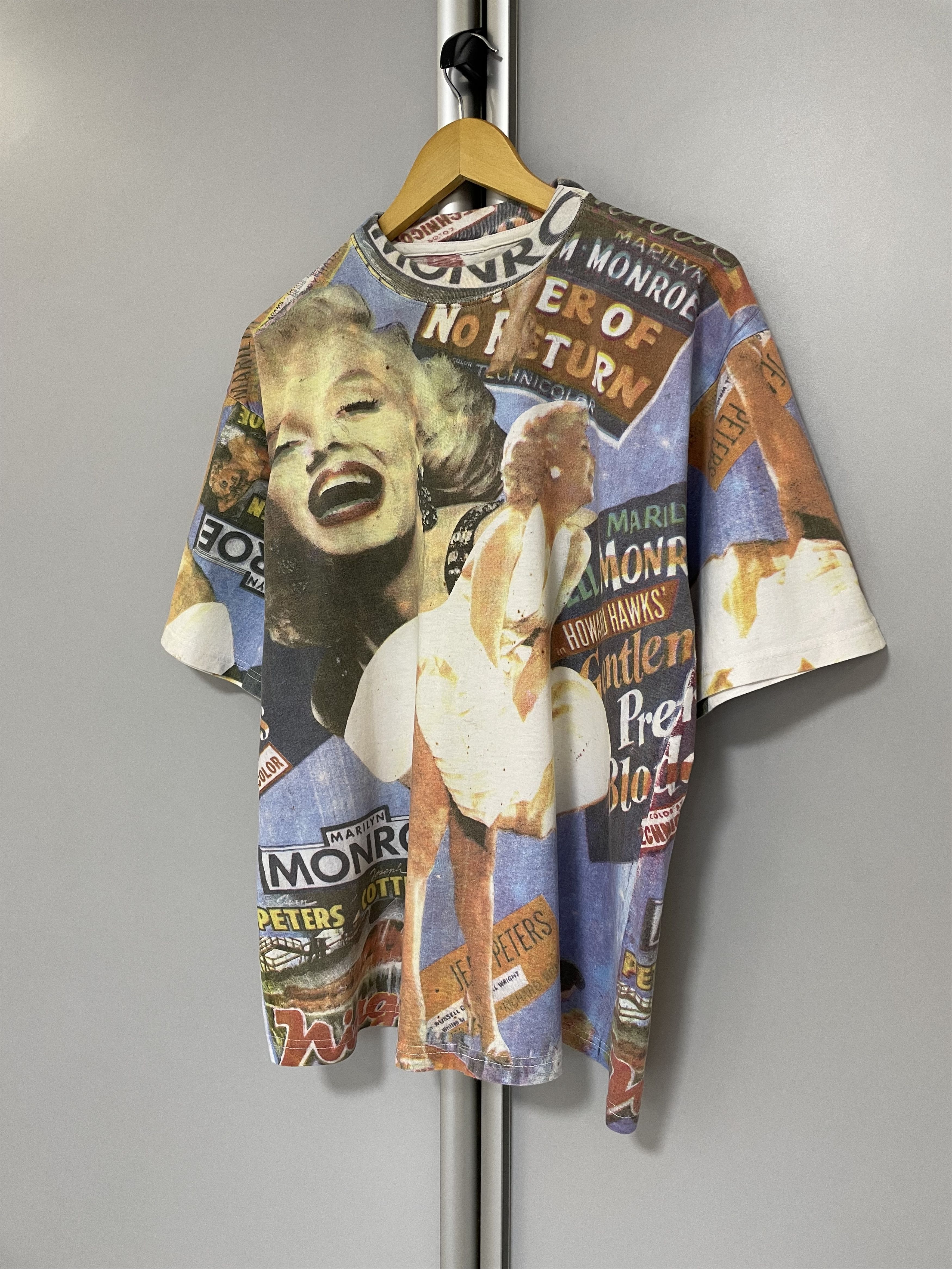 Vintage MARILYN MONROE Vintage All Over Print T-Shirt Band Tee Rare Size US M / EU 48-50 / 2 - 4 Thumbnail