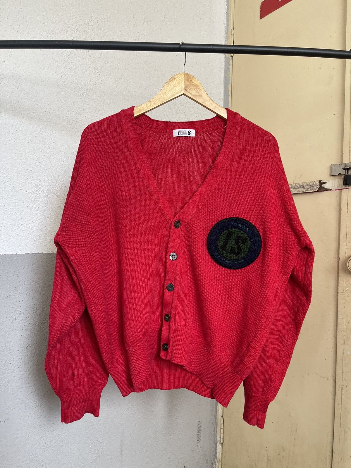 Issey Miyake × Japanese Brand Issey Miyake Sports Chenille Patch Red Cardigan Size US L / EU 52-54 / 3 - 1 Thumbnail