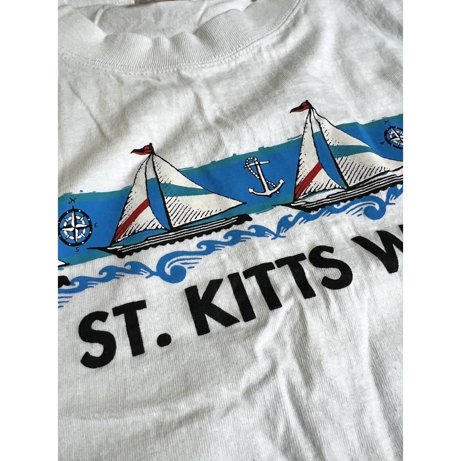 Vintage VINTAGE St Kitts W.I. White Short Sleeve Crew Neck T-Shirt 2XL Men Size US XXL / EU 58 / 5 - 3 Thumbnail