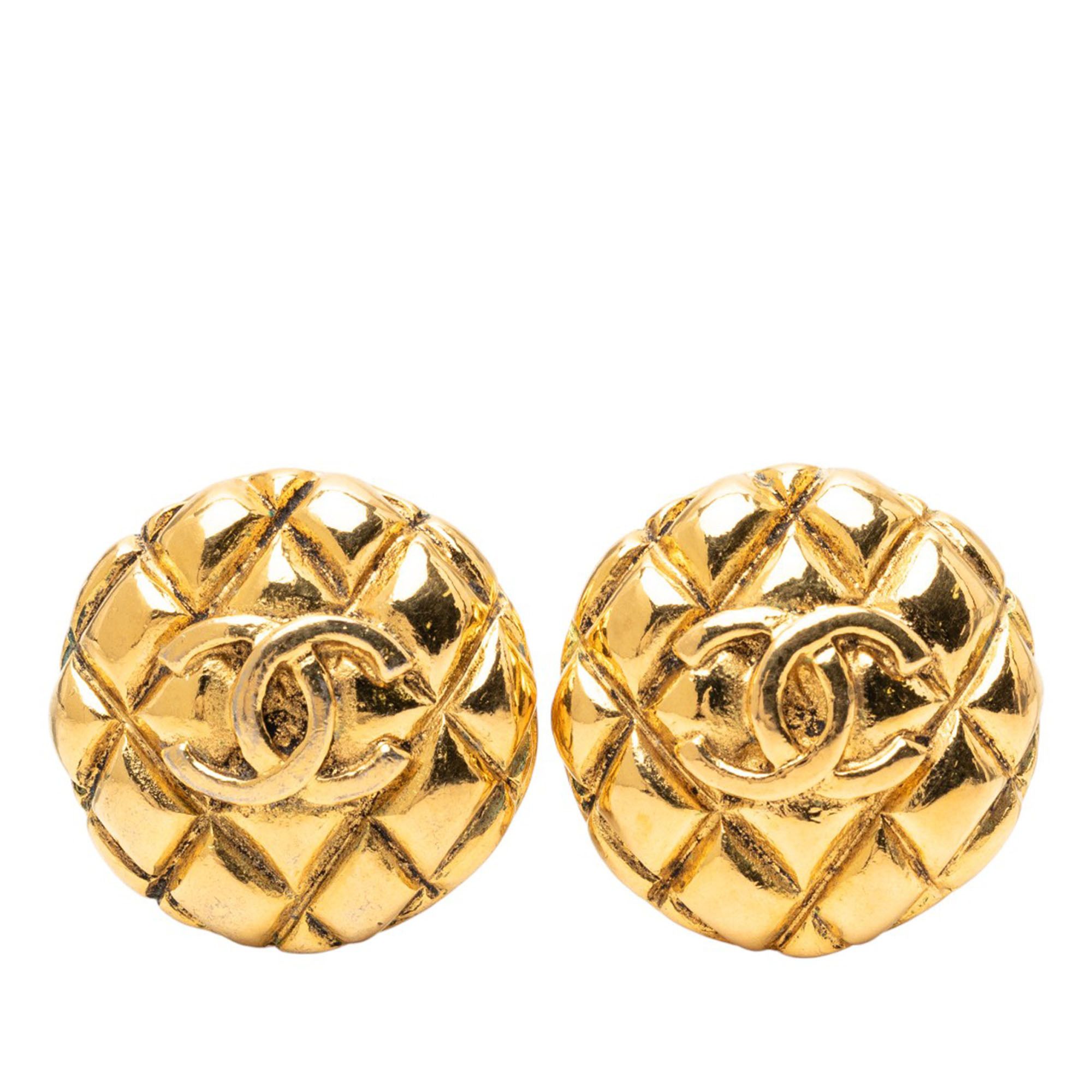 Chanel Chanel Gold Plated CC Quilted Round Clip On Earrings Size ONE SIZE - 1 Thumbnail