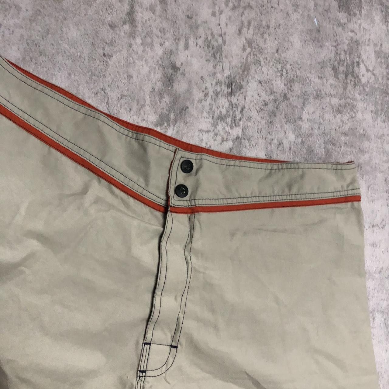 Quiksilver Quiksilver tan and red board shorts #skater Size US 38 / EU 54 - 2 Thumbnail