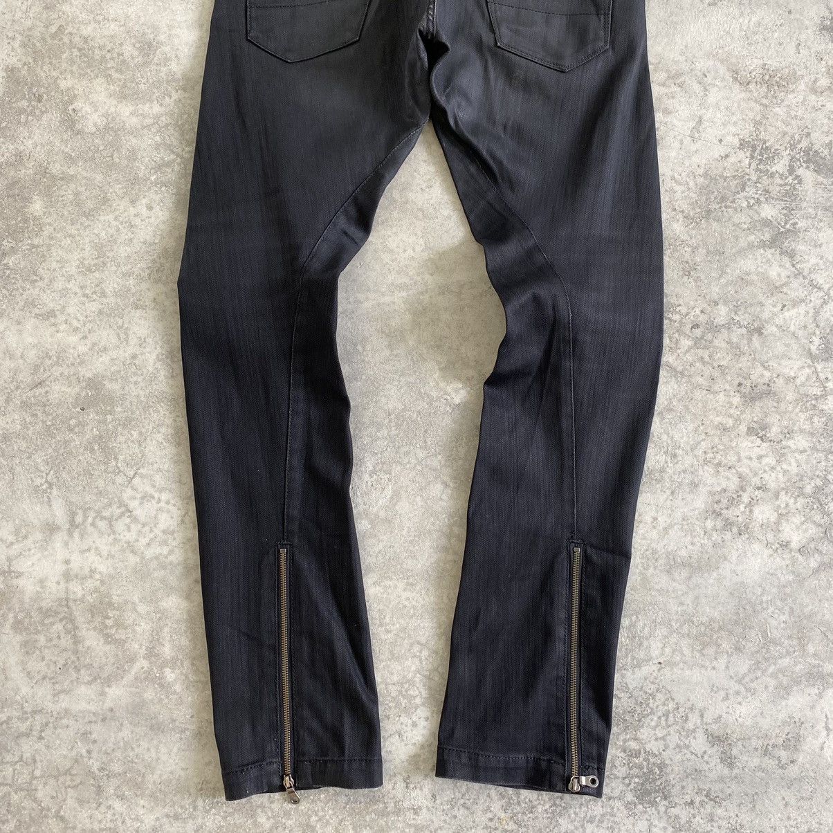 Japanese Brand Vintage Troiso Japan Curved Leg Coated Black Jeans Size US 31 - 14 Thumbnail