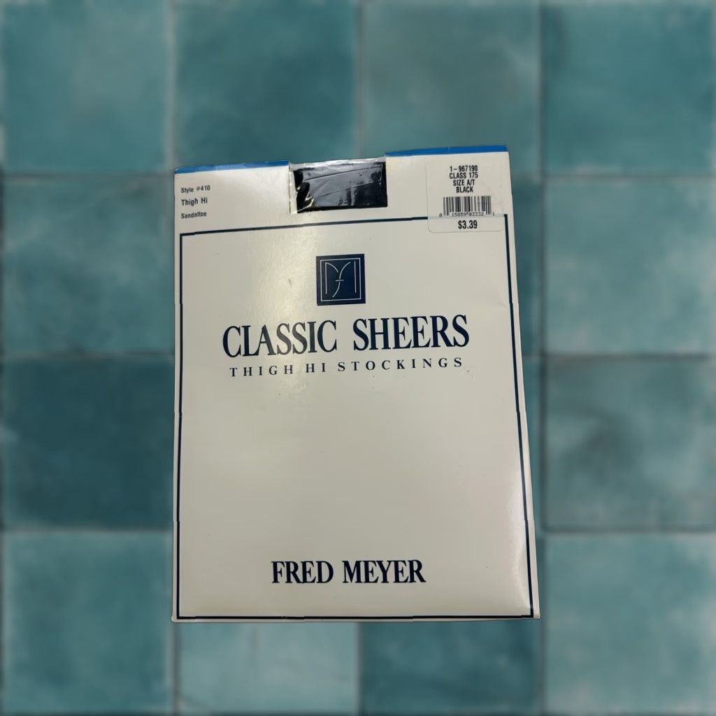 FRED VINTAGE Fred Meyer Classic Sheers Thigh Hi Stockings Black A Nylon Tall Women (if gender) Size ONE SIZE - 1 Thumbnail