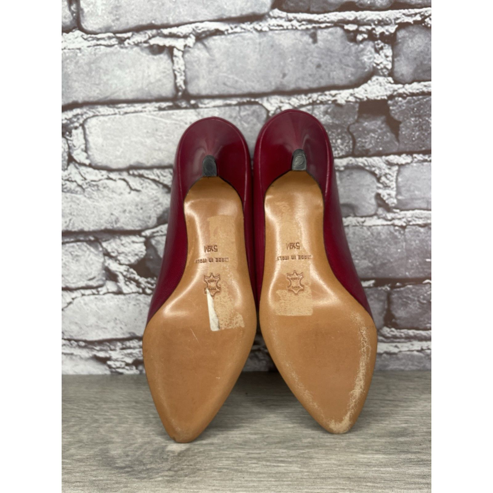 Carolina Herrera Garolini Cherry Red Leather Pointed Toe Italy Dress Heels Wo Size US 5.5 / IT 35.5 - 8 Thumbnail