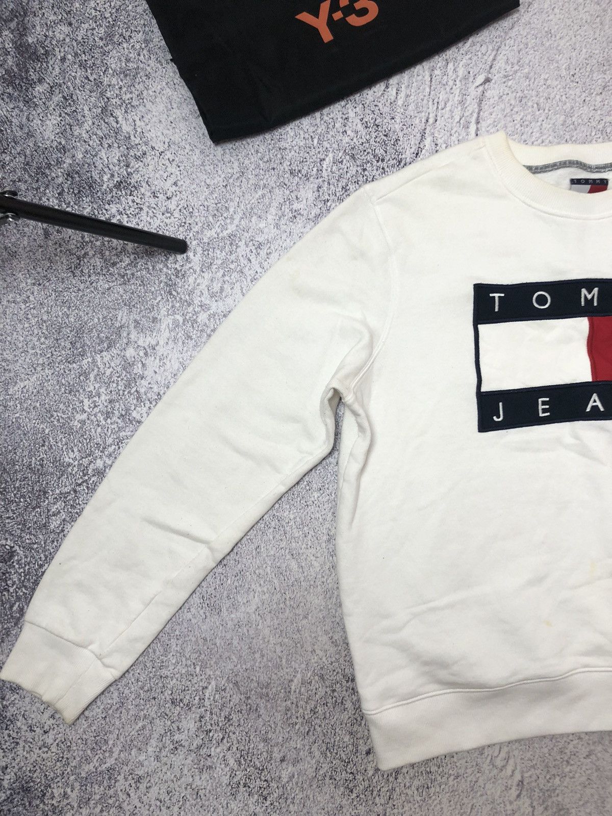 Tommy Hilfiger × Vintage Hoodie Tommy Hilfiger size Xl vintage big logo Size US XL / EU 56 / 4 - 2 Thumbnail