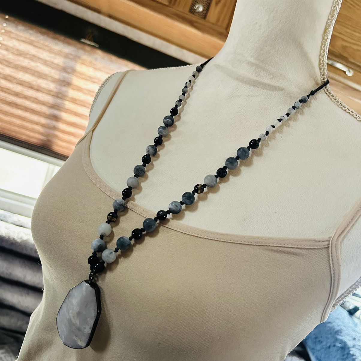 Handmade Hand crafted genuine stone agate black onyx necklace Size ONE SIZE - 3 Thumbnail