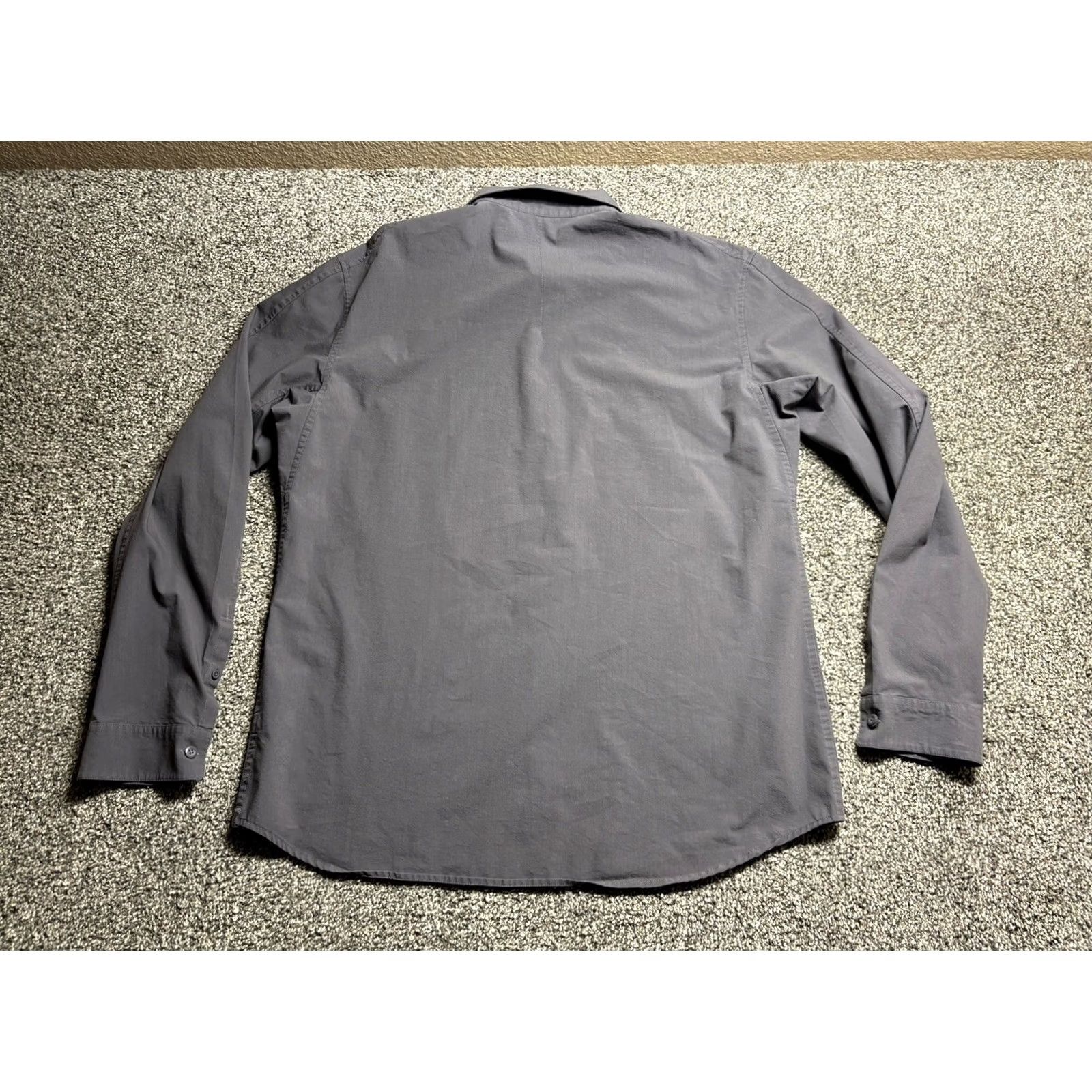Lululemon Lululemon Shirt Mens Large Gray Commission Collared Button Up Long Sleeve Size US L / EU 52-54 / 3 - 3 Thumbnail