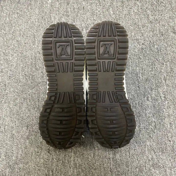 Other Louis Vuitton White Logo Lace-Up Sneakers -2508 Size US 5.5 / EU 38 - 4 Thumbnail