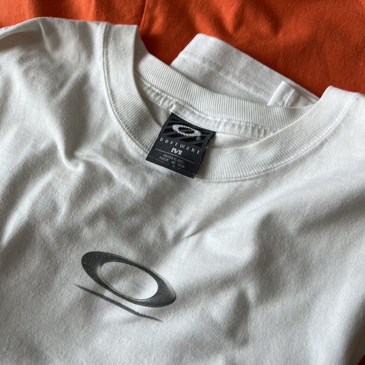 Oakley Vintage Oakley Software Floating Logo Tshirt Size US M / EU 48-50 / 2 - 5 Thumbnail